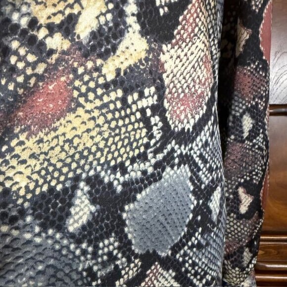 Tronjori Copper Snake Print Oversize Button Down Shirt - Picture 13 of 15